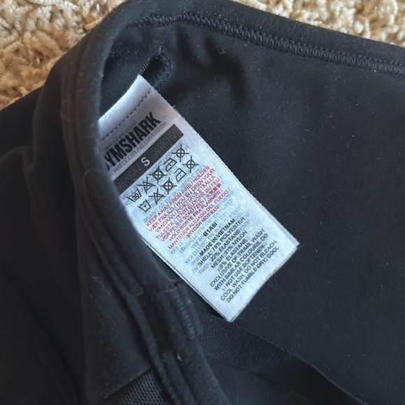 GymShark Sports bra (S) fits like an XS - Picture 4 of 5